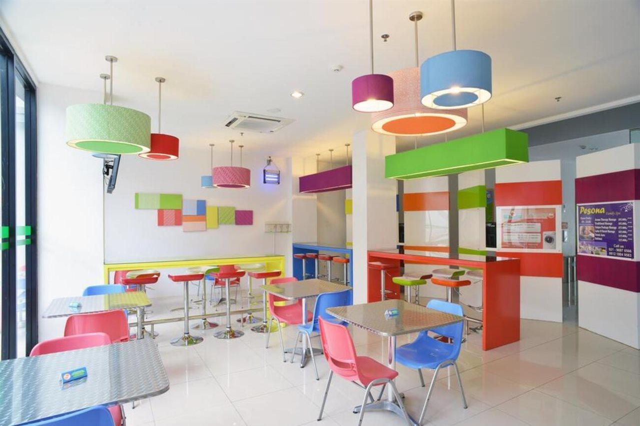 Pop! Hotel Tebet Jacarta Exterior foto