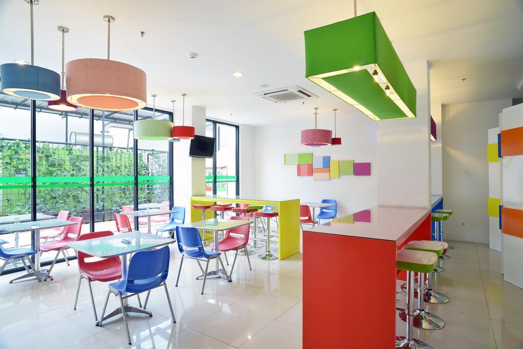 Pop! Hotel Tebet Jacarta Exterior foto