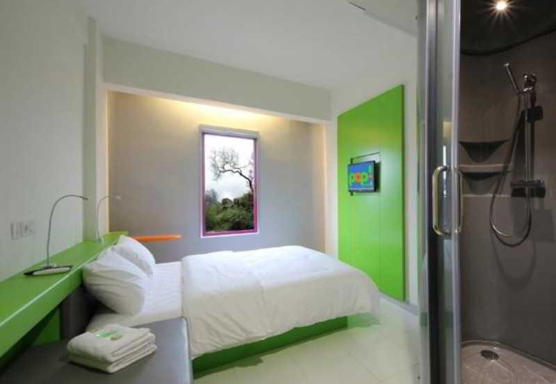 Pop! Hotel Tebet Jacarta Exterior foto